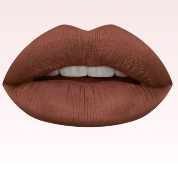 🆕Huda Beauty Liquid Lipstick Shade Her Majesty - Picture 1 of 4